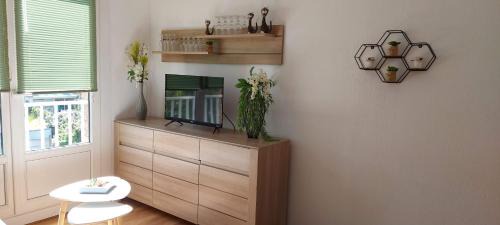 Loos Apartment | Résidence Laennec Tout Confort LOOS les LILLE - Proche CHR et Fac Médecine - Ménage et linge en option