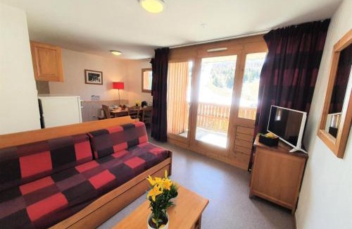 Saint-Etienne-en-Devoluy Apartment | Résidence Les Toits Du Devoluy - APPARTEMENT 6 PERSONNES BALCON SUD MAE-8514