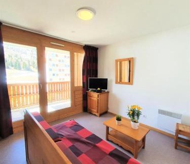 Saint-Etienne-en-Devoluy Apartment | Résidence Les Toits Du Devoluy - APPARTEMENT 6 PERSONNES BALCON SUD MAE-8514