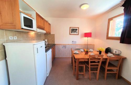 Saint-Etienne-en-Devoluy Apartment | Résidence Les Toits Du Devoluy - APPARTEMENT 6 PERSONNES BALCON SUD MAE-8514