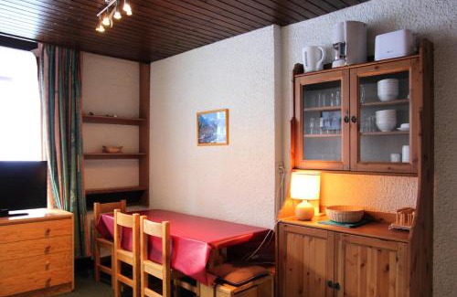 Val-Thorens Apartment | Résidence Schuss - VAL THORENS location: Studio cabine pour 4 personnes dans un quartier calme MAE-9065