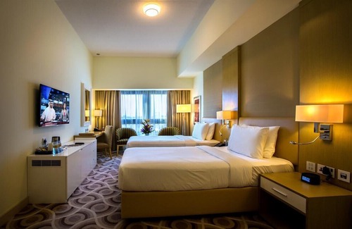 Sheikh Zayed Road Hotel | R 1664 Metropolitan Hotel Dubai