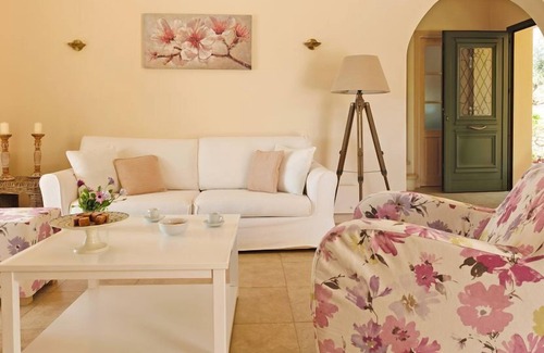 Kavallos Villa | R 248 3 bedroom Grand Villa with Private Pool and BBQ, Ionian Sea Views Breakfast Inc