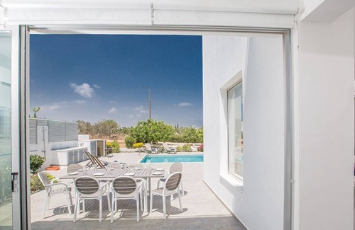 Paphos Villa | R 3049 VILLA EWING WITH Closet, Sea view & Veranda.