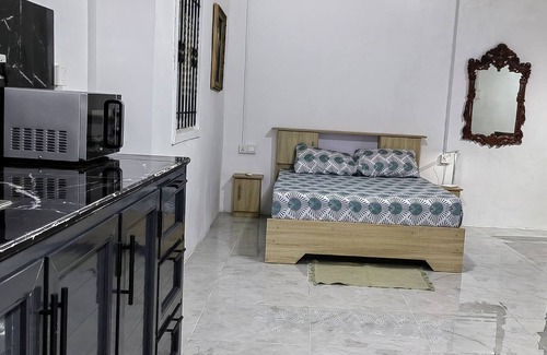 Tombeau Bay Bed & Breakfast | R Garden, modern studio 2 for couples