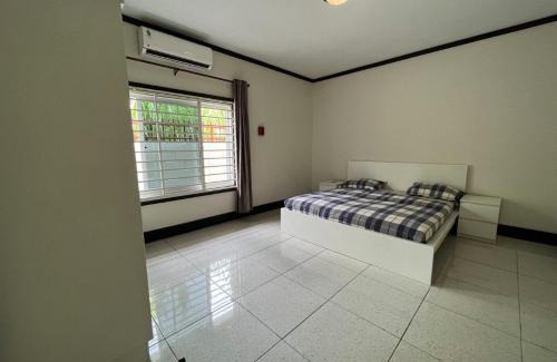 Paramaribo Apartment | R&R Misalasistraat Apartments