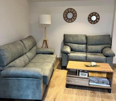 Pradena House | Raíces