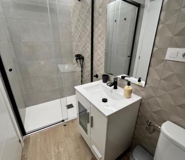 Pradena House | Raíces