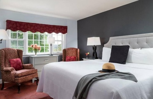 Lower Waterford Hotel | Rabbit Hill Inn