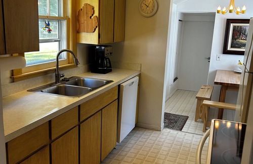 Walloon Lake Cottage | Rabbit Run - Cozy cottage in the heart of Walloon Lake Village. Family-friendly!