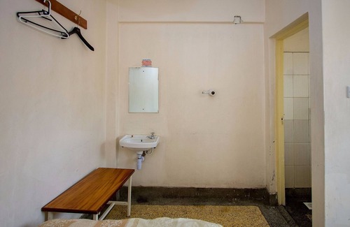 Ngara West Hotel | Rabi Hotel