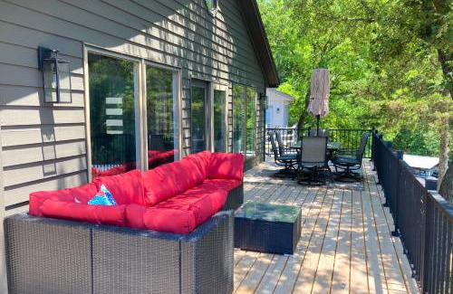 Rocky Mount House | Raccoon Hollow Hideaway