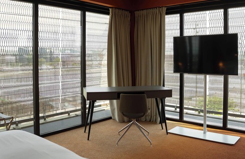 Bassins a Flot Hotel | Radisson Blu Bordeaux