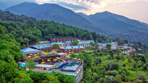 Sidhpur Hotel | Radisson Blu Resort Dharamshala