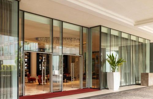 San Lorenzo Hotel | Raffles Makati
