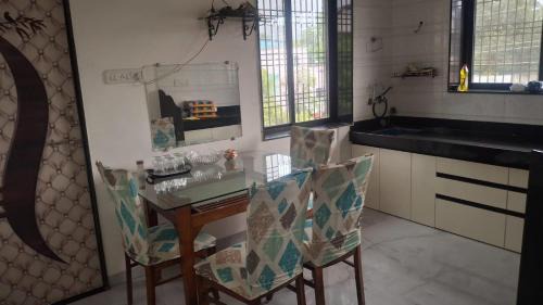 Gevrai Apartment | Ragade's Swarajya Flat For Homestay