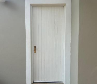 Nottingham Road House | Railway Cottage at Rawdons Country Estate