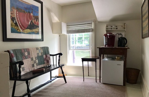 Midway House | Railway Guest House in Charming Midway KY Horse Park,Bourbon Trail,Keeneland.