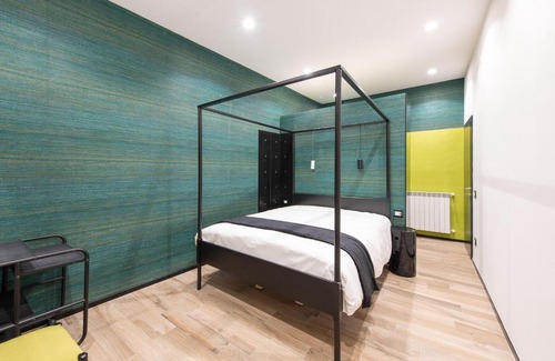 Cassino Apartment | Rainbow Suite