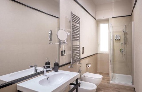 Cassino Apartment | Rainbow Suite