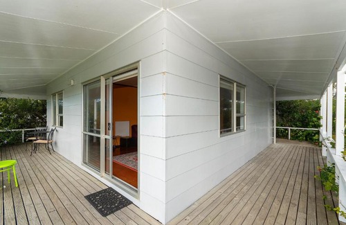 Taipa House | Raines Retreat - Taipa Beach Bach