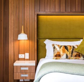 Franz Josef Glacier Hotel | Rainforest Deluxe