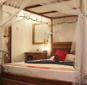 Kotapola Hotel | Rainforest Nest