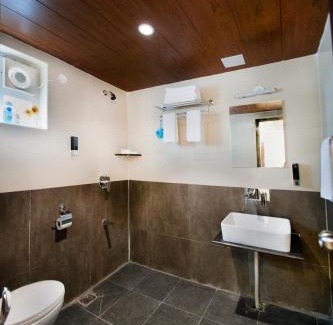 Malleshwaram West Hotel | Raj Residency