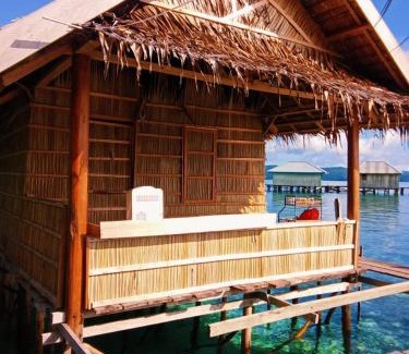 Mansuar Island House | Raja Ampat Tapordura Homestay