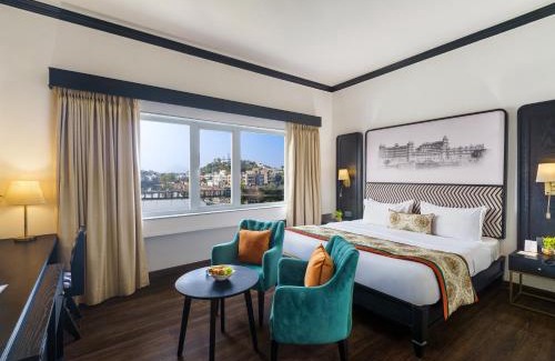 Lake Swaroop Sagar Hotel | Rajdarshan - A Lake View Hotel in Udaipur