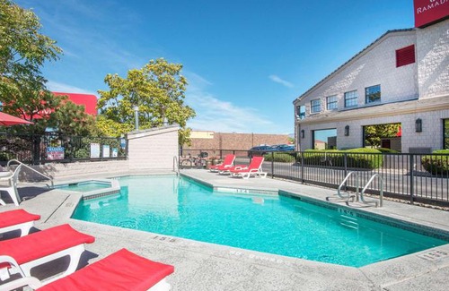 Albuquerque Hotel | Ramada by Wyndham Albuquerque Airport