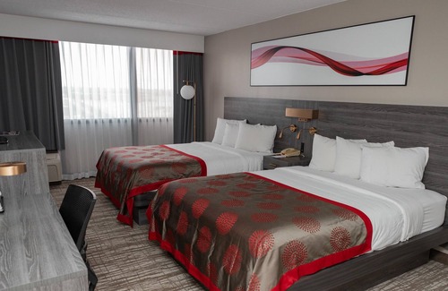 Cedar Rapids - Iowa City Hotel | Ramada by Wyndham Cedar Rapids