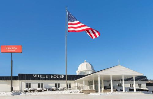 Richland Center Hotel | Ramada by Wyndham Richland Center