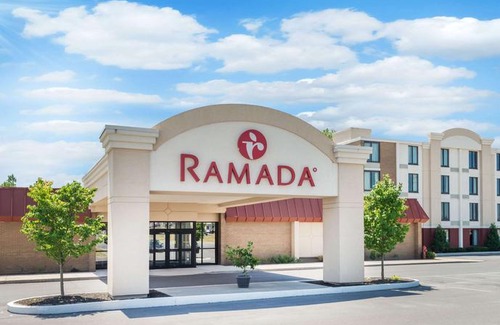 Watertown Hotel | Ramada by Wyndham Watertown