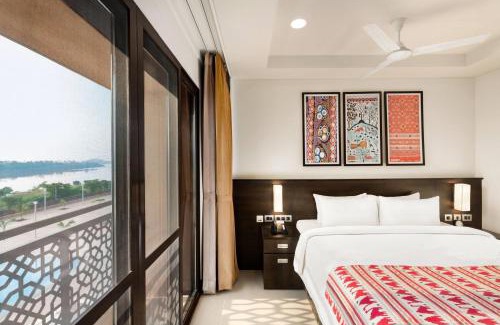 Rajpipla Hotel | Ramada Encore by Wyndham Statue of Unity