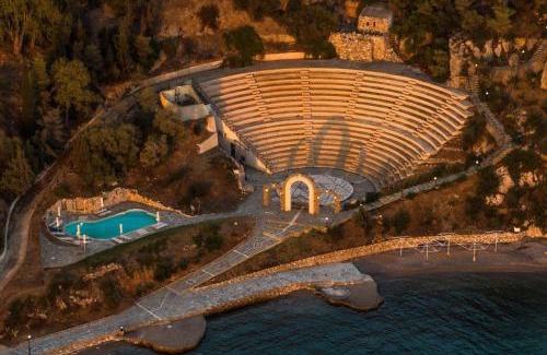 Loutraki-Agioi Theodoroi Hotel | Ramada Loutraki Poseidon Resort