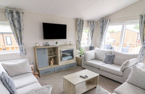 Yealand Conyers House | RAMBELLS LODGE, SHERWOOD 31, family friendly in Carnforth