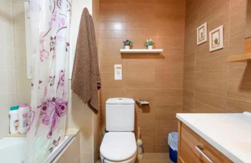 Esquerra de l'Eixample Apartment | Ramblas Rentals Spacious & Design 4Br Flat With Balcony 15m Ramblas