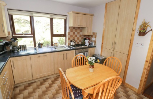 Ballaghnabehy Cottage | RAMBLER'S REST, pet friendly in Manorhamilton, County Leitrim