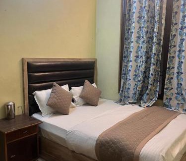 Varanasi House | Rameshwaram Guest House