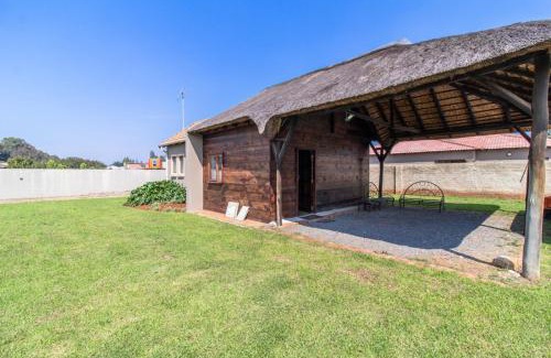 Henley on Klip Apartment | Rams Guest Suite-Toasty Bonfire&No Loadshedding