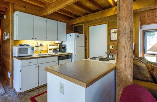 Sunriver Cabin | Ranch Cabin 17