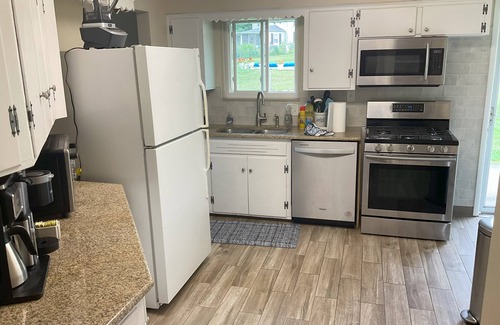 Gahanna House | Ranch-tastic 3-bedroom house in charming Gahanna with AC, WiFi Aug 2024 updates