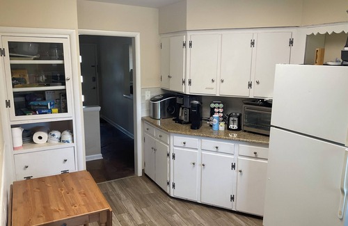 Gahanna House | Ranch-tastic 3-bedroom house in charming Gahanna with AC, WiFi Aug 2024 updates