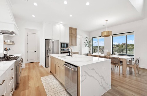 Palo Pinto County House | Ranch Water 5 bed/4.5 bath w pool/hot tub, lake access and game garage *kayaks