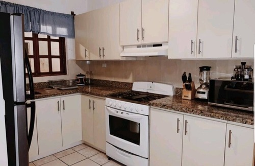 Costa Del Sol House | ☆Rancho Costa con Acceso a la Playa - WiFi/AC/Capacidad hasta12 personas.☆