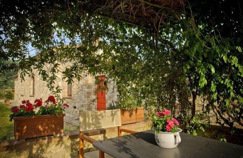 Serre di Rapolano Apartment | Rapolano Terme Apartment Sleeps 2 Pool WiFi