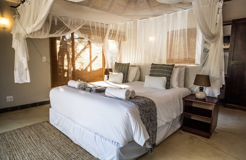 Hoedspruit Cabin | Raptors Lodge