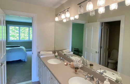 Spring Brook House | Rare! Buffalo Mansion with deck on Caszenovia creek