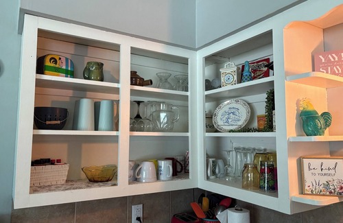 Springfield House | Rare find! 2-bedroom house with convenient location